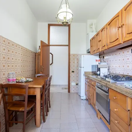 Apartman Lhe Street Ik