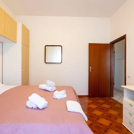 Apartman Lhe Street Ik *